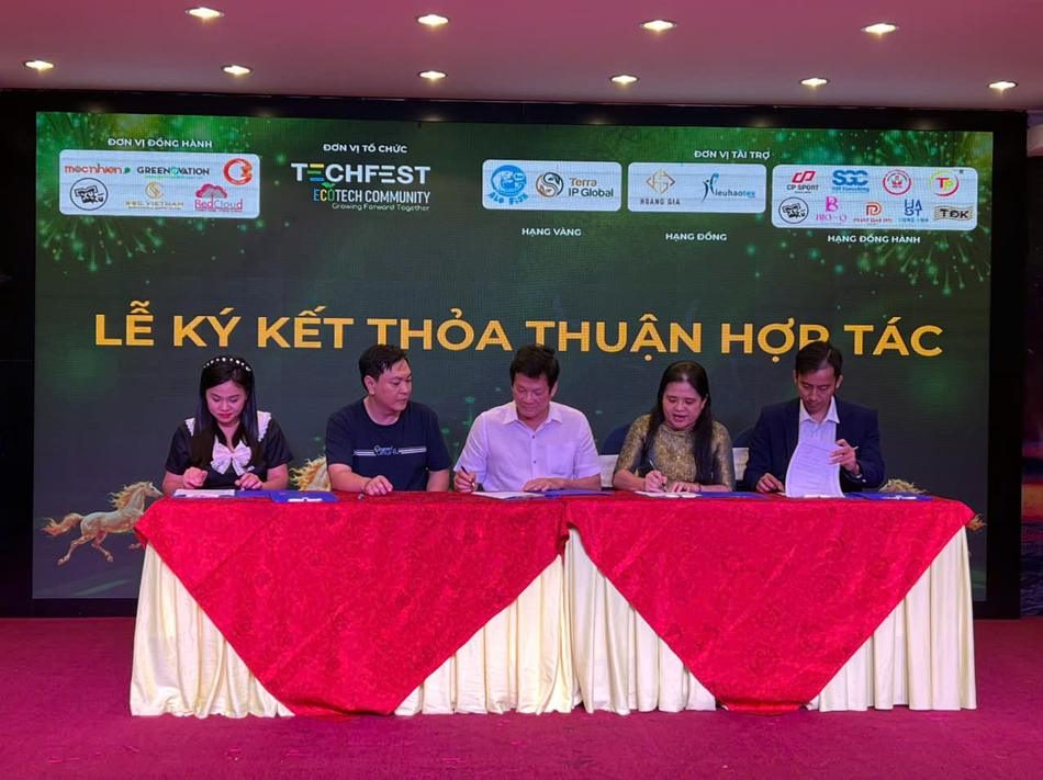 Lễ ký kết thỏa thuận hợp tác Techfest Ecotech
